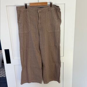 Kut from the Kloth Topaz Wide-Leg linen pants in khaki